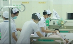 Nghịch pháo tự chế, bé trai 11 tuổi bị hỏng mắt, tàn tật