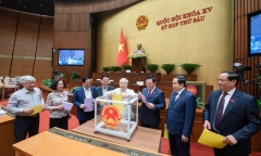 Quốc hội thông qua Nghị quyết xác nhận kết quả lấy phiếu tín nhiệm
