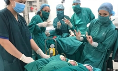 Tin tức đời sống ngày 20/8: Mổ bắt con thành công cho sản phụ mang thai 3 tự nhiên