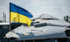 Ukraine hứng “bão không kích”, bắn hạ hàng chục UAV Nga trong đêm