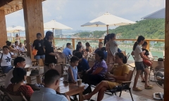 Khách sạn ở Hạ Long thu phí chạy máy phát điện 300.000 đồng/đêm