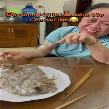Mẹ chồng cười chảy nước mắt khi thấy đĩa bánh bèo “độc nhất vô nhị” của con dâu