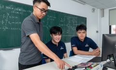 Học Điện tử Viễn thông có cần giỏi sẵn môn tự nhiên?