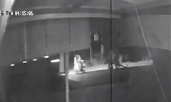 Vụ xe bồn va chạm xe máy khiến 3 người thiệt mạng ở Ấn Độ: Camera ghi lại hình ảnh đau lòng