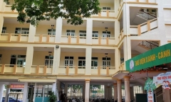 Thanh Hóa: Học sinh lớp 5 rơi từ tầng 4 trường học xuống đất
