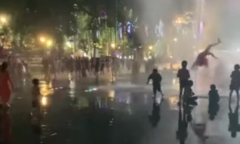Hà Giang: Bé gái 4 tuổi bị vòi phun nước hất lên cao rồi đập đầu xuống đất