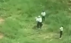 Sự thật bất ngờ clip nam sinh bị khóa tay rồi đánh, đá túi bụi ở Cà Mau
