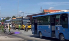 Clip: Hiện trường vụ tai nạn giao thông ở TP.HCM, nữ sinh viên năm 3 tử vong thương tâm