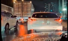 Hà Nội: Xác minh ô tô đi vào làn khẩn cấp, không nhường đường cho xe ưu tiên