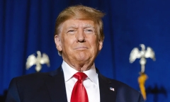 Ông Trump bất ngờ báo