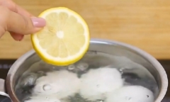 Tác dụng bất ngờ khi luộc trứng cùng chanh tươi?