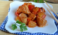 Cách làm gà áp xào dứa thơm ngon độc đáo