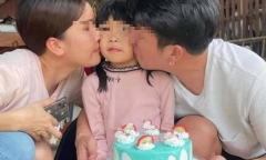 Vợ phẫn nộ chất vấn chuyện ngoại tình vì thấy vật nhạy cảm trên xe, chồng nhắn 1 câu xoay chuyển cục diện
