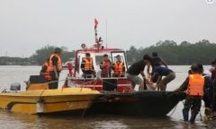 Vụ lật thuyền khiến 4 người mất tích trên sông Chanh: Tìm thấy 2 nạn nhân
