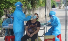 Tin tức thời sự mới nóng nhất 1/2: Hà Nội tổ chức tiêm vaccine phòng COVID-19 xuyên Tết