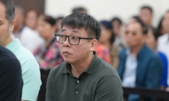 Vận chuyển trái phép 9.500 tỷ đồng qua biên giới, 