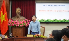 Bộ Văn hoá vẫn đang đợi thêm thông tin về trường hợp của Hồng Đăng và Hồ Hoài Anh