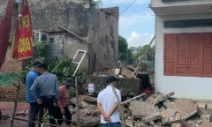 Vụ nổ lớn khiến nhà sập, 1 người chết ở Hải Phòng: Hiện trường có nhiều xác pháo
