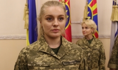 Ukraine tiết lộ quân phục thiết kế riêng cho các nữ quân nhân