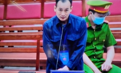 Vụ buôn lậu 200 triệu lít xăng: Lập nhóm chat 