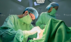 Tin tức đời sống ngày 16/9: Phẫu thuật loại bỏ 13 khối u mọc quanh đầu nam bệnh nhân