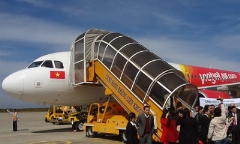 Máy bay hạ cánh nhầm: VietJet Air sa thải nhân viên điều phối bay