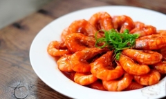 Cách làm tôm rim sa tế cay nồng đơn giản tại nhà