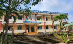  Vụ nam sinh học hết lớp 9 nhưng không có hồ sơ tại trường: Diễn biến mới nhất