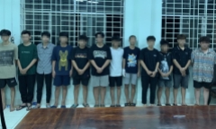 Mâu thuẫn trên mạng, hàng chục học sinh THPT thủ dao, kiếm hẹn chém nhau