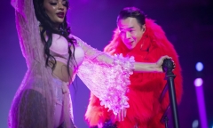 NSND Hồng Hạnh: Người chiến sĩ hát bằng cả trái tim