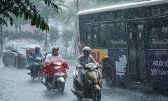 Bắc Bộ mưa lớn 2 ngày cuối tuần, trời chuyển mát trước khi đón đợt nóng mới