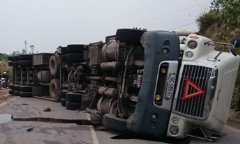 Tai nạn thảm khốc ở Quảng Ninh: Thu giấy phép doanh nghiệp có xe container