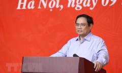 Thủ tướng: Triển khai đăng ký dự thi trực tuyến cho gần một triệu thí sinh tiết kiệm hàng trăm tỷ