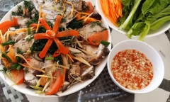 Cá hấp kiểu này ngon ngọt tự nhiên lại bắt mắt, ai đến chơi nhà cũng phải khen không ngớt