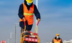 Trung Quốc lắp đặt 112km đường ray cao tốc chỉ trong 20 ngày