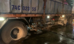 Xe tải tông xe máy, 1 người chết, 1 người bị