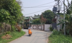 TP.HCM: Bé gái sơ sinh bị bỏ rơi trước cổng chùa kèm 2 triệu đồng và lá thư tay