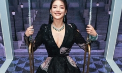 Thư Kỳ khoe vòng 1 gợi cảm nhưng lại lộ dấu hiệu xuống sắc qua loạt ảnh chưa chỉnh sửa