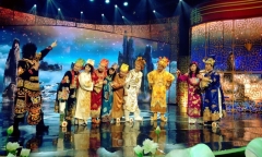 Táo quân 2015: 'Táo Thổ' Chí Trung hát 'Không phải dạng vừa đâu' gây sốt