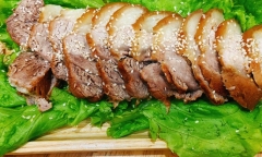 Cách làm chân giò hầm kiểu Hàn Quốc ăn mãi không chán