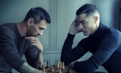 Ảnh chụp Messi và Ronaldo đánh cờ gây 'bão mạng' là sản phẩm của photoshop?