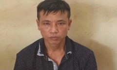 Xin tiền không được, gã chồng ra tay đâm vợ trọng thương