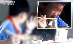 Ông nội cắn cháu trai để phạt tội rửa bát chậm, dư luận Trung Quốc phẫn nộ khi biết sự thật phía sau