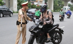 Mua bán xe không sang tên đổi chủ sẽ bị phạt bao nhiêu tiền?