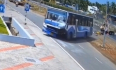 Clip: Xe buýt mất phanh tông liên tiếp nhiều phương tiện, 8 người tử vong