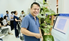 Ngày đầu vận hành chính quyền địa phương 2 cấp ở phường Đông Ngạc: Vận hành thông suốt, người dân hài lòng