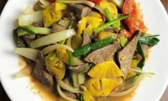 Gan lợn nhiều đạm nhưng