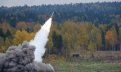 Cận cảnh “rồng lửa” S-400 Triumf Nga phô diễn uy lực đáng gờm