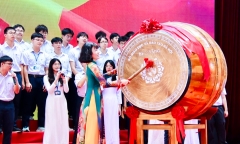 Hiệu trưởng Trường THPT chuyên Chu Văn An dặn học trò 5 điều trước kỳ thi tốt nghiệp THPT khiến bao người xúc động