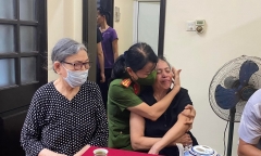  Mẹ chiến sĩ hy sinh khi làm nhiệm vụ chữa cháy: 